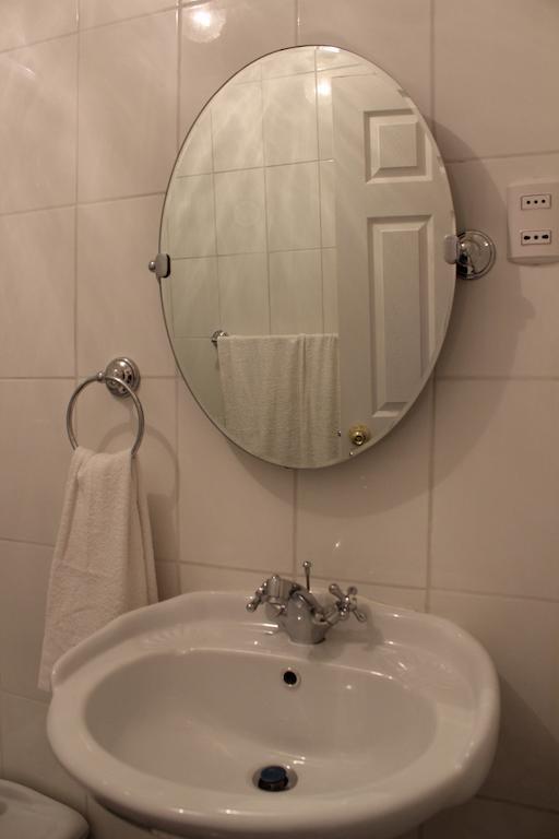 Hotel Yellow Submarine *